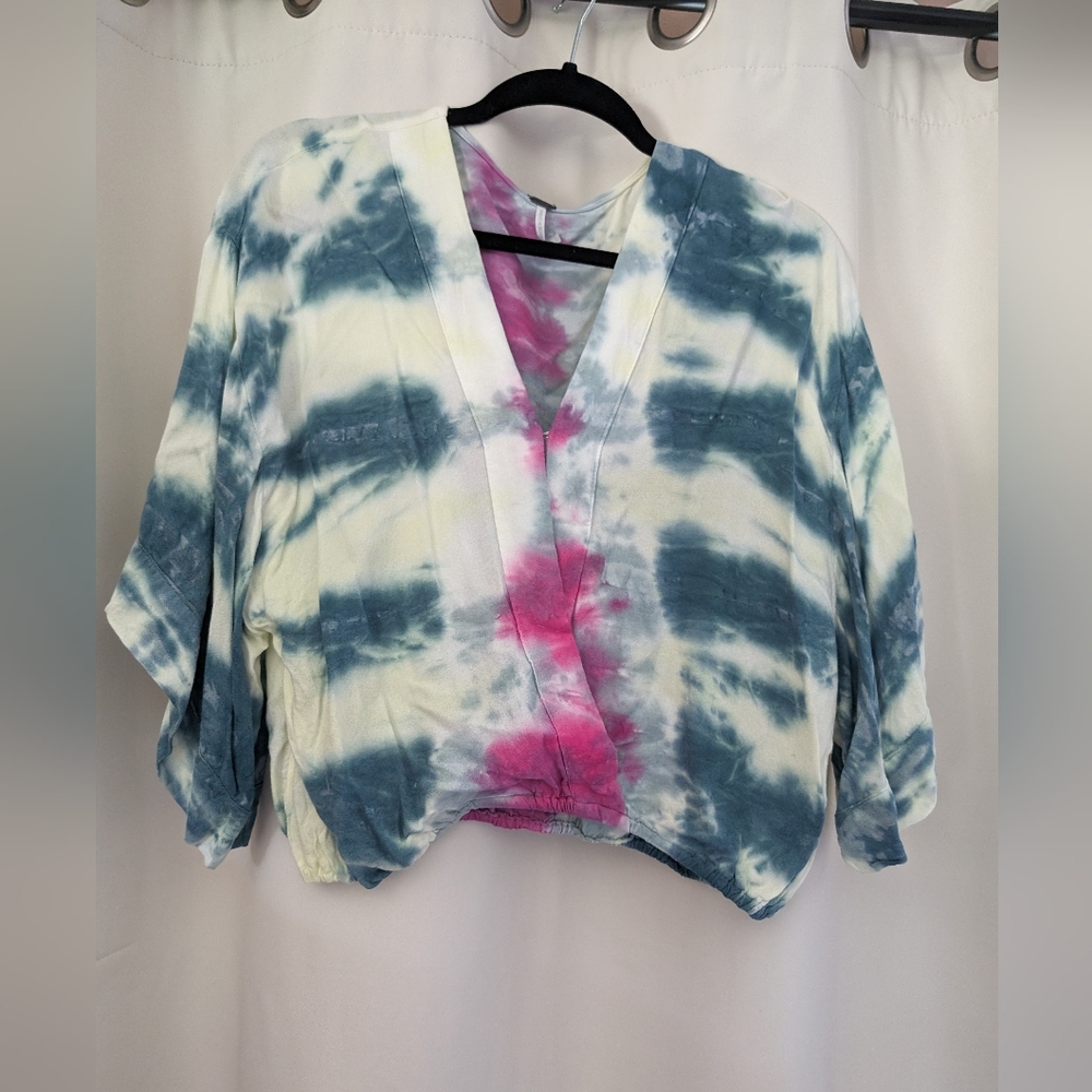 Tie dye Flowy top
